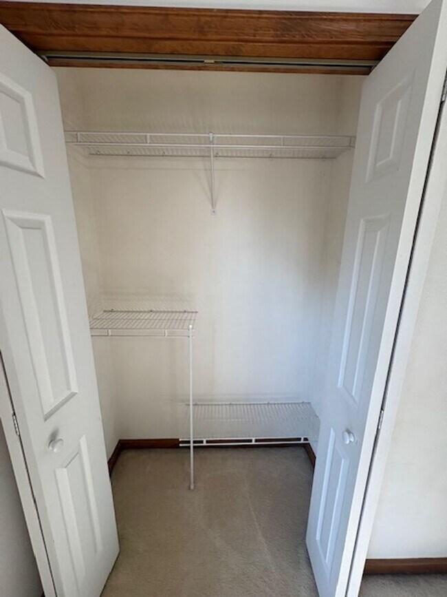 Building Photo - Beautiful Home in Peoria just off of University St. 3 Bedroom / 3.5 Bath