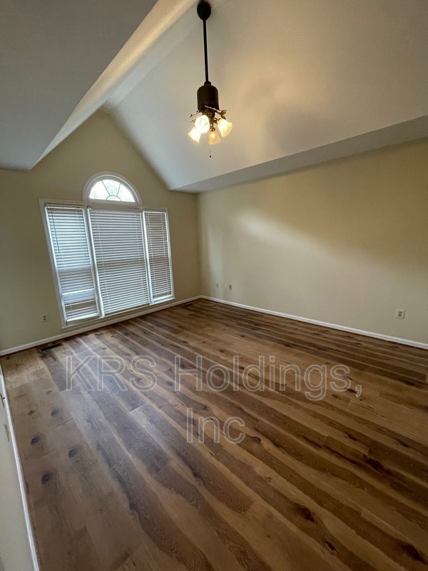 Building Photo - 5203 Glen Meadow Dr