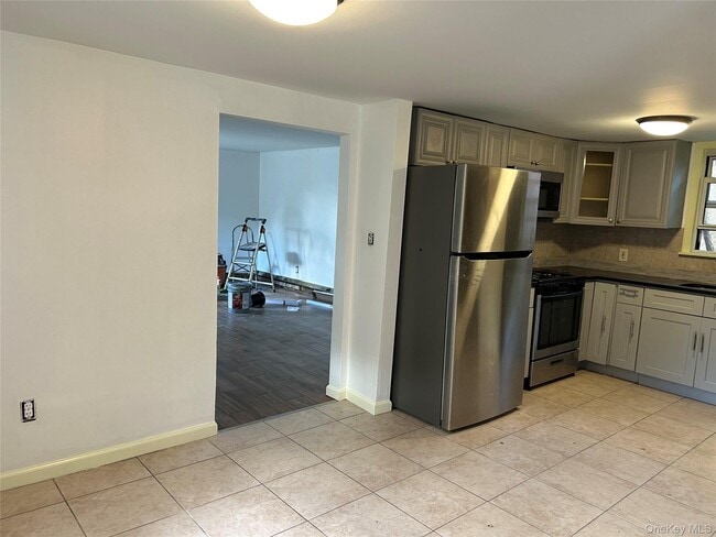 Building Photo - 67 Hulse Ave