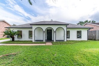 Building Photo - 11523 Bandlon Dr
