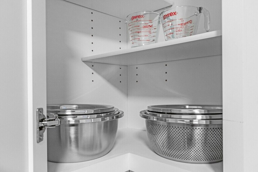 Building Photo - 3101 Old Rte 66