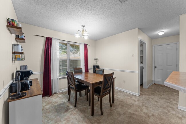 Building Photo - 107 Shallowford Cir