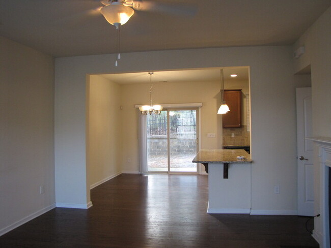 Building Photo - 74 Pocono Dr