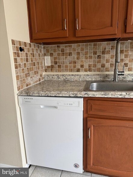 Building Photo - 9 Autumn Hill Way