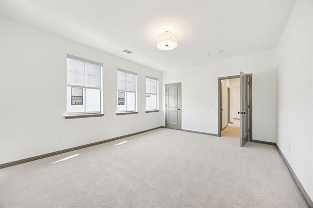 Building Photo - 5804 Hudson St