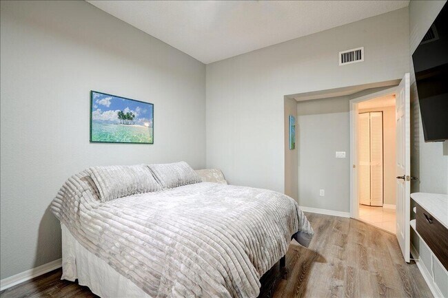 Building Photo - 10173 Andover Coach Cir