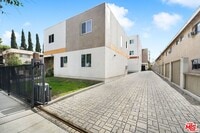 Building Photo - 14228 Sylvan St