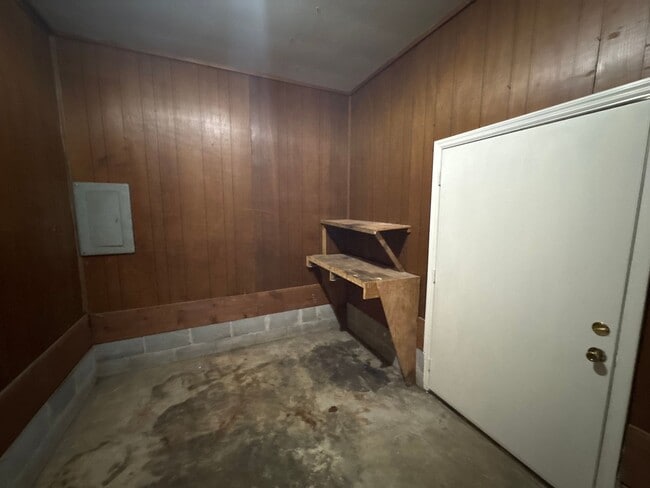Building Photo - Quiet 2BR Duplex Living Near Old Hickory Lake