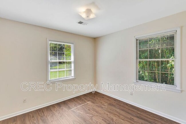 Building Photo - 1200 Margaret Dr