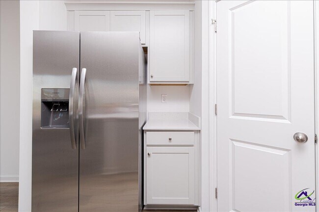 Building Photo - 218 Hickory Rdg Trl