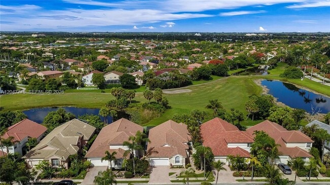 Building Photo - 1530 Lacosta Dr W