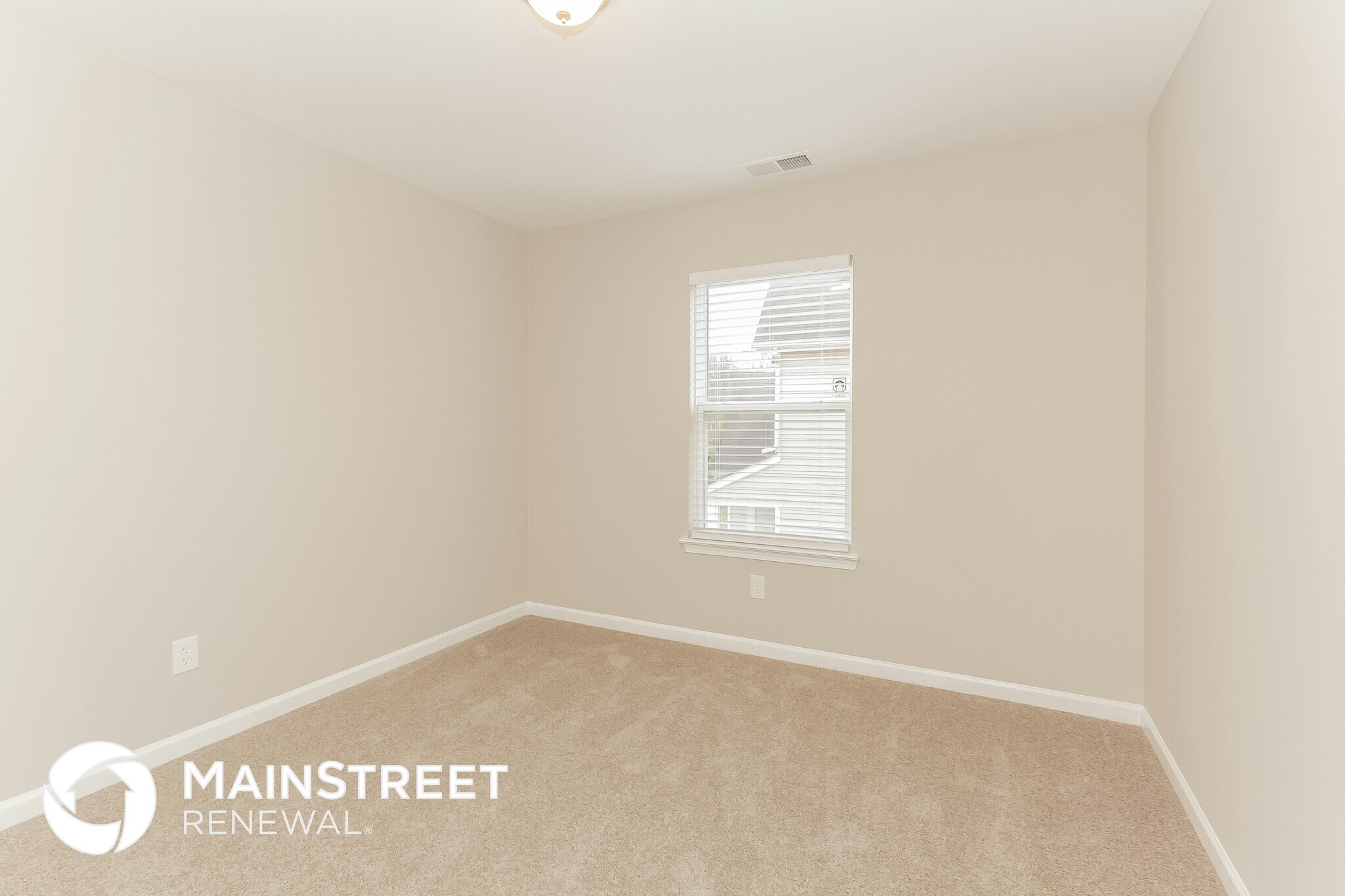 Building Photo - 6817 Goldenwillow Dr