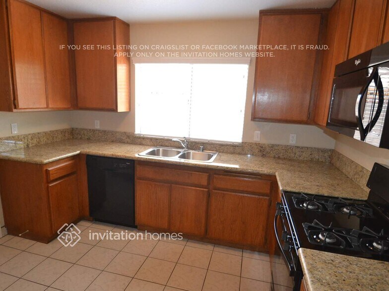 Building Photo - 5848 Cassandra Dr