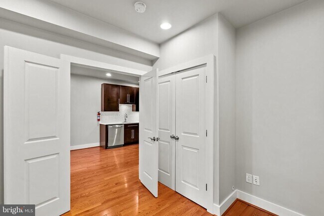 Building Photo - 2616 Garfield St NW