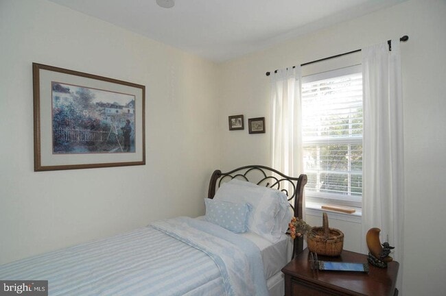 Building Photo - 23 Mooring Point Ct
