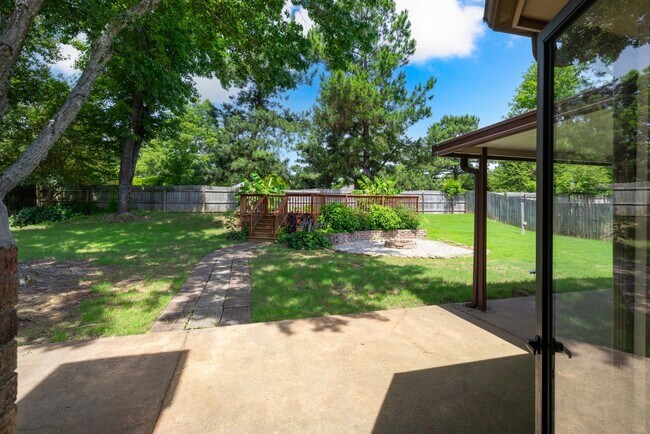 Building Photo - 3075 Stonecrest Cir
