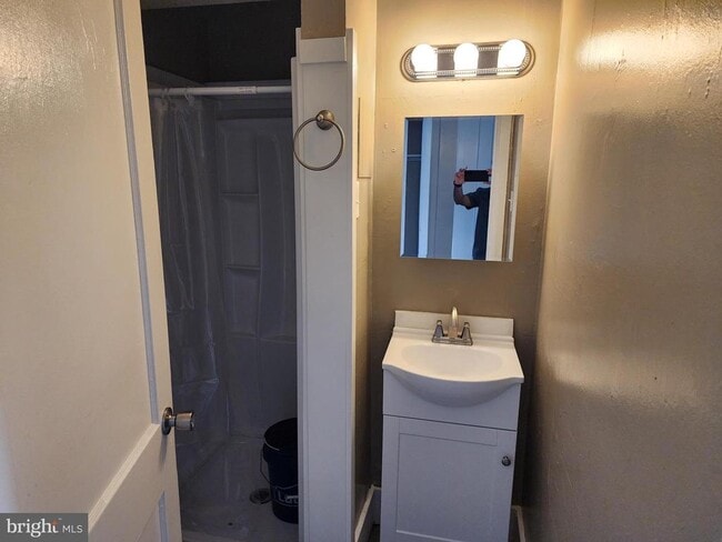 Primary Photo - 1816 Valley Ave