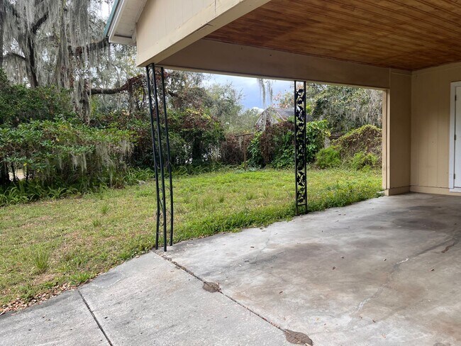 Building Photo - 1101 N Burton St