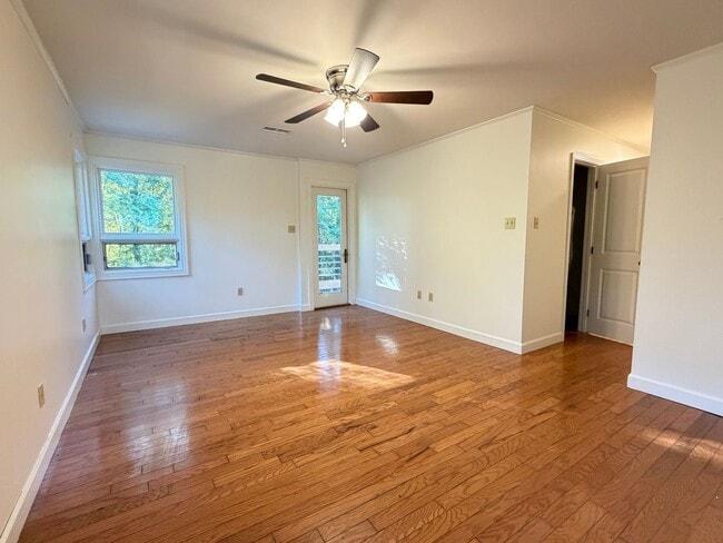 Building Photo - 5 Bed 3 Bath Home in Ruston