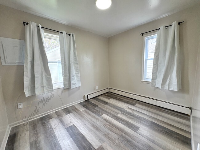 Building Photo - 17725 Longfellow St