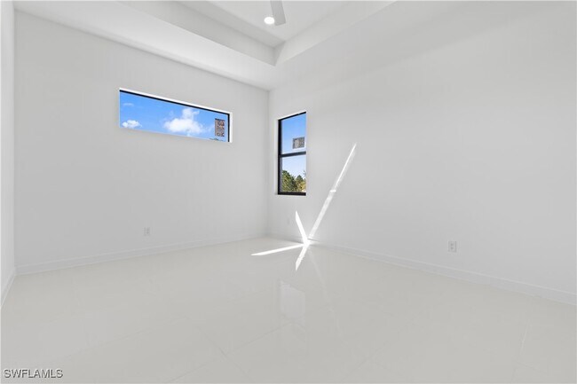 Building Photo - 3808 10th St SW