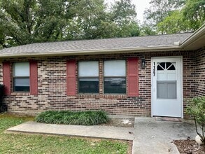 Building Photo - 1127 Tramel Rd