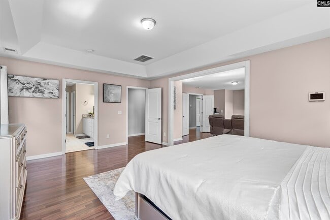 Building Photo - 38 Athlone Ct