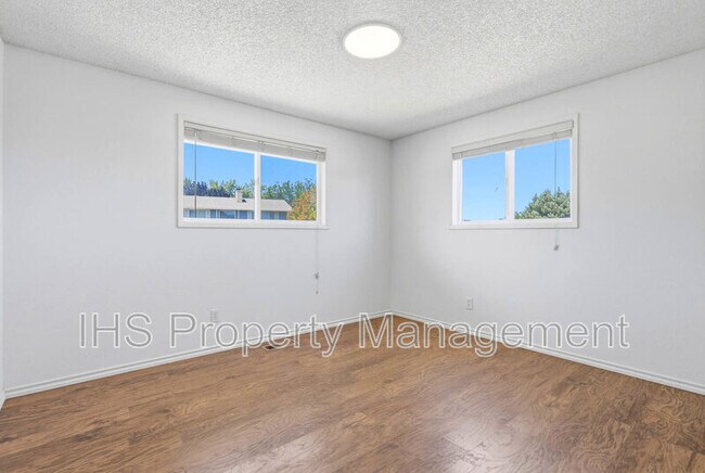 Building Photo - 1506 Cimarron Ave