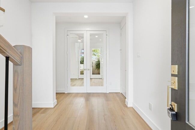 Building Photo - 3826 Wilmer St