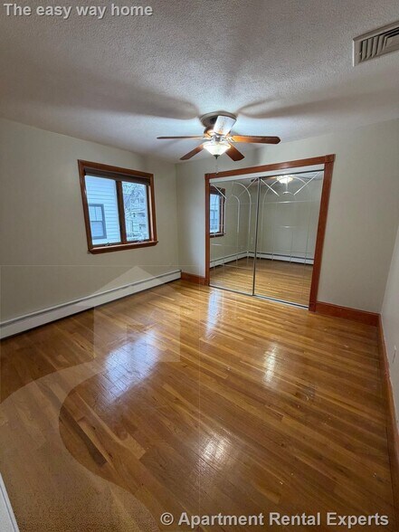 Building Photo - 33 Lafayette St