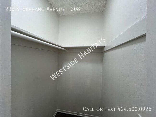 Building Photo - 238 Serrano Ave