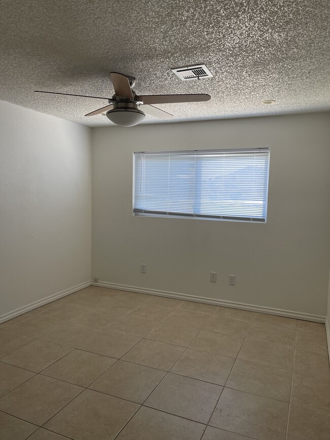 Building Photo - 9119 Inverness Rd