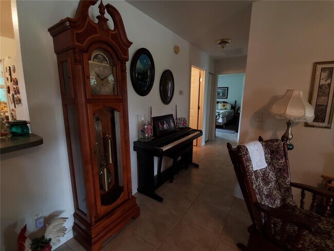 Building Photo - 1051 SW 85th Way