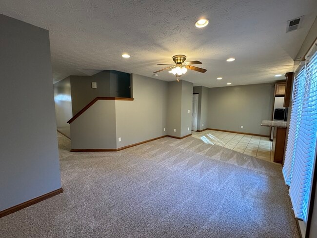 Building Photo - 5357 Midway Dr