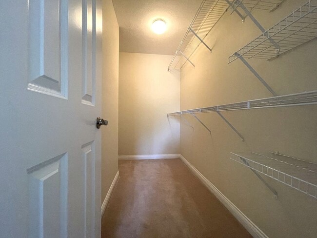 Building Photo - 5615 Frawley Dr