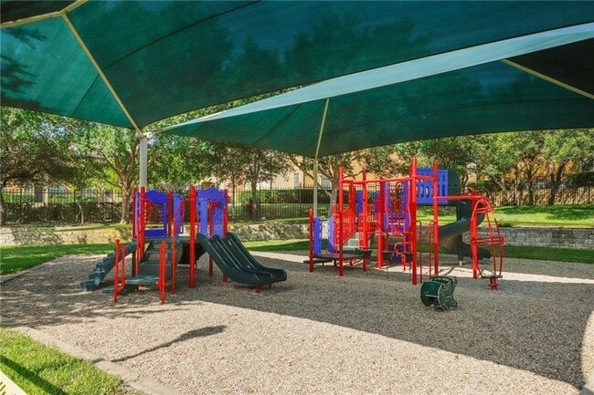 Building Photo - 1001 Shadow Valley Cove