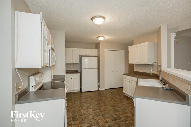 Building Photo - 9308 W Rising Sun Dr