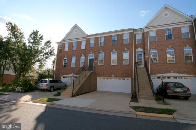 Building Photo - 21485 Trowbridge Square