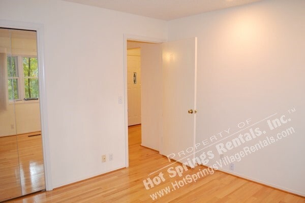 Building Photo - Cozy & Convenient | 2-Bedroom Home Near Ca...