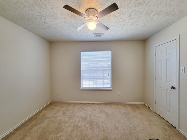 Building Photo - 6135 Shelbourne Park Ln