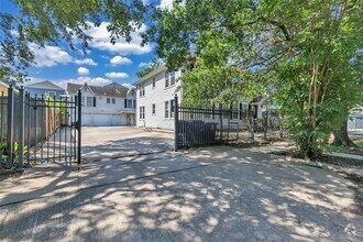 Building Photo - 1133 W Clay St