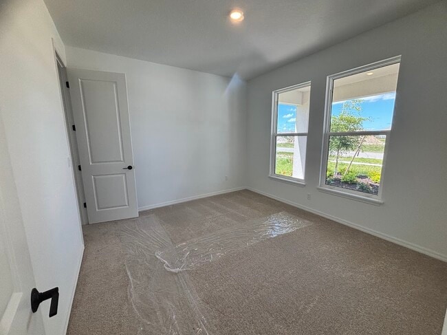 Building Photo - 9323 Lorenzo Wy