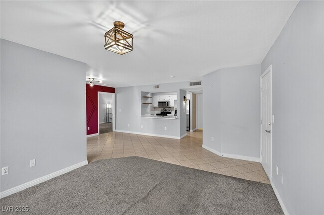 Building Photo - 1150 N Buffalo Dr