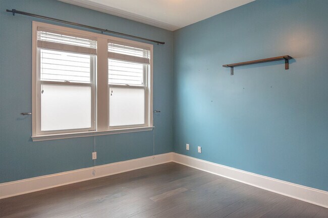 Building Photo - 2533 Capstone Dr