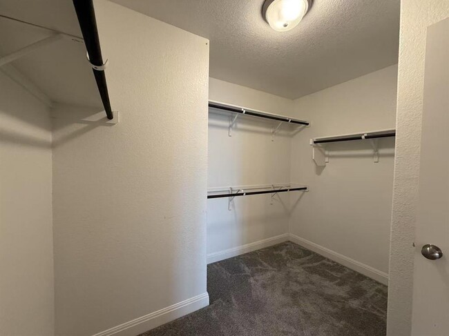 Building Photo - 16103 Windroot St