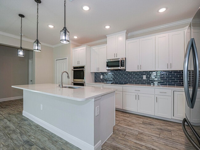 Building Photo - 9405 Serapis Wy