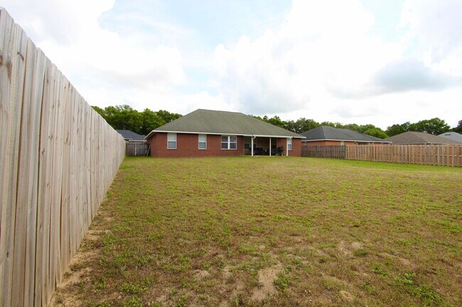Building Photo - 2173 Hagood Loop