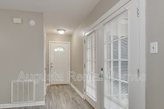 Building Photo - 332B Old Plantation Road