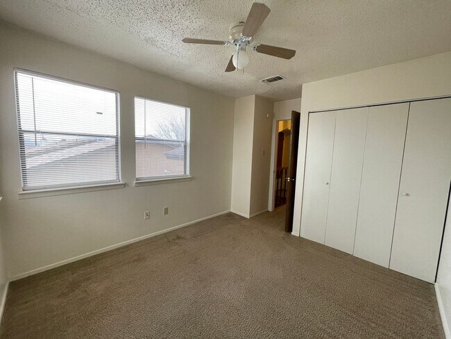 Building Photo - Duplex for Rent in Killeen
