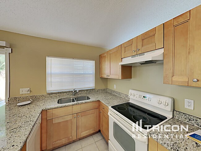 Building Photo - 10378 Rosemount Dr